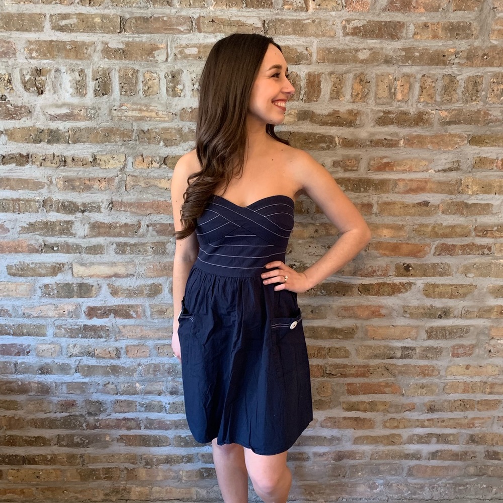 Sailor inspired navy flowy summer dress